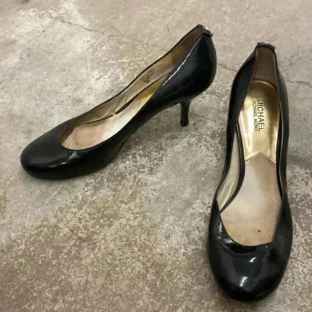 Patent  leather round toe Michael kors heels